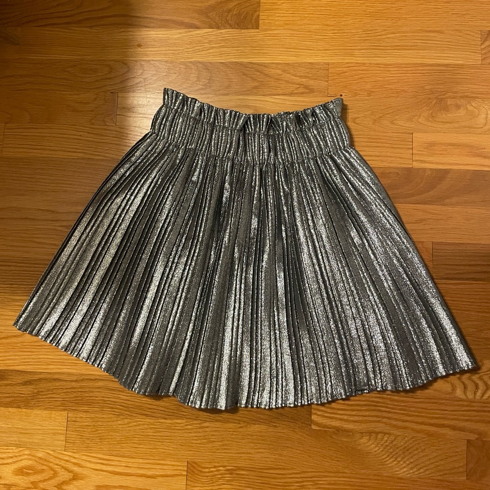 NWT ZARA Metallic Silver Pleated Mini Skirt